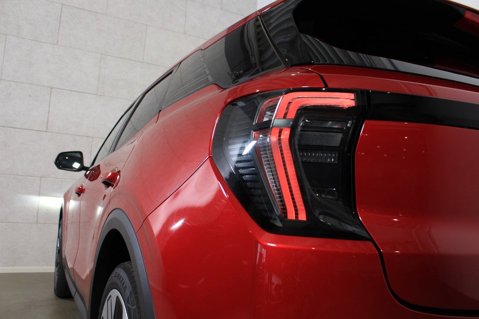 Ford Explorer 84 Premium Extended Range AWD 5d