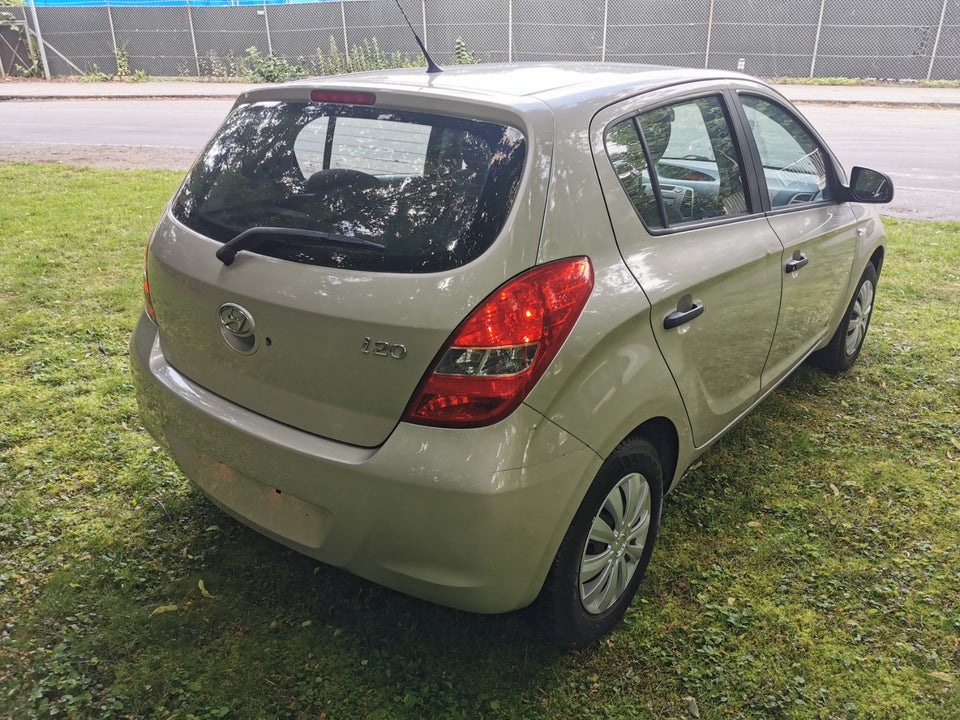 Hyundai i20 1,25 Classic 5d