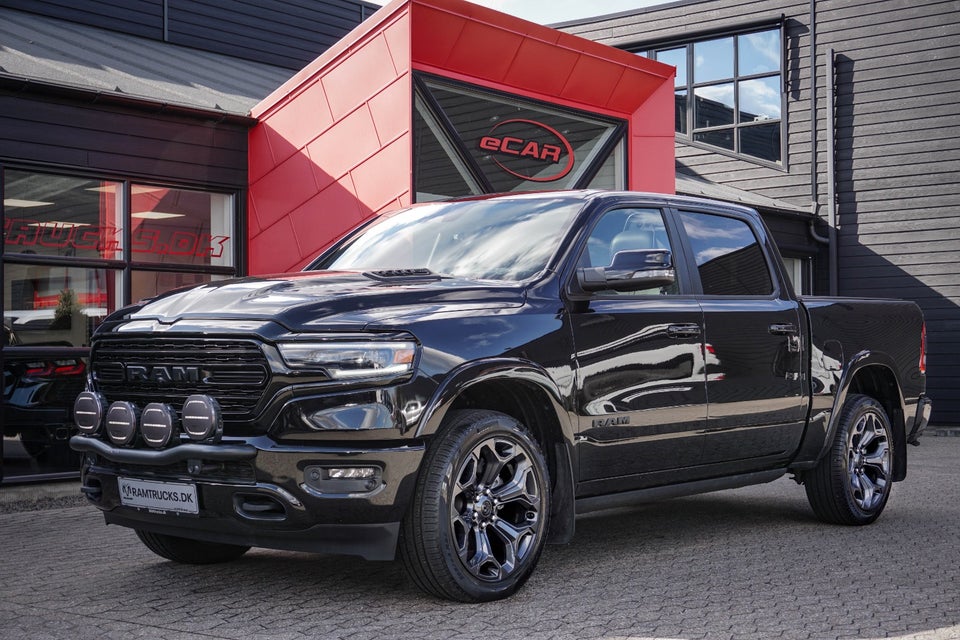 Dodge RAM 1500 5,7 V8 Hemi Limited Night aut. 4d