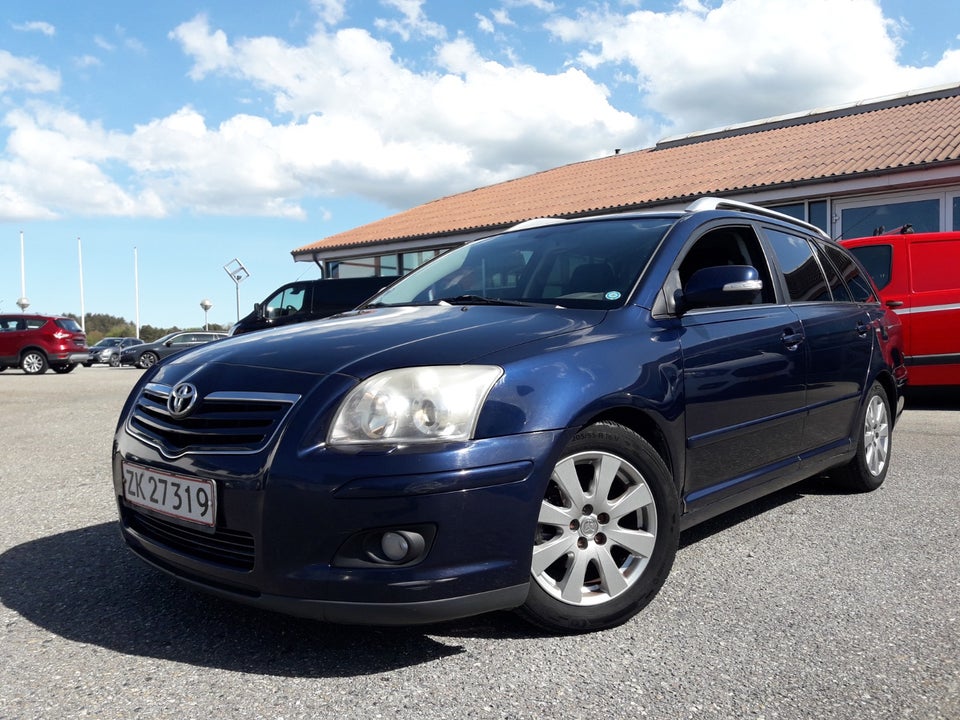 Toyota Avensis 1,8 VVT-i Sol stc. aut. 5d