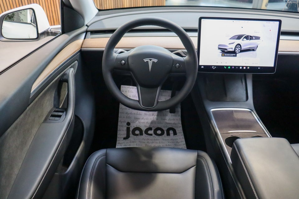 Tesla Model Y RWD 5d