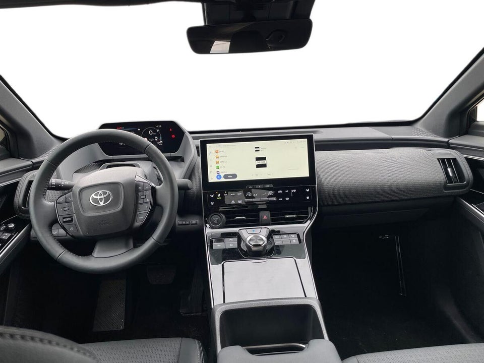 Toyota bZ4X Executive 5d