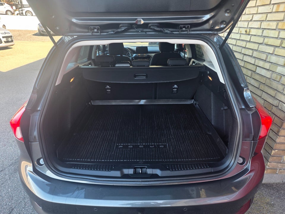 Ford Focus 1,0 EcoBoost Titanium stc. aut. 5d