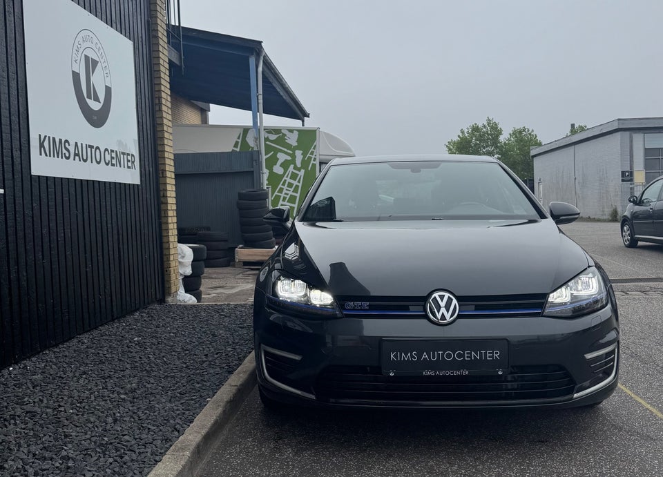 VW Golf VII 1,4 GTE DSG 5d