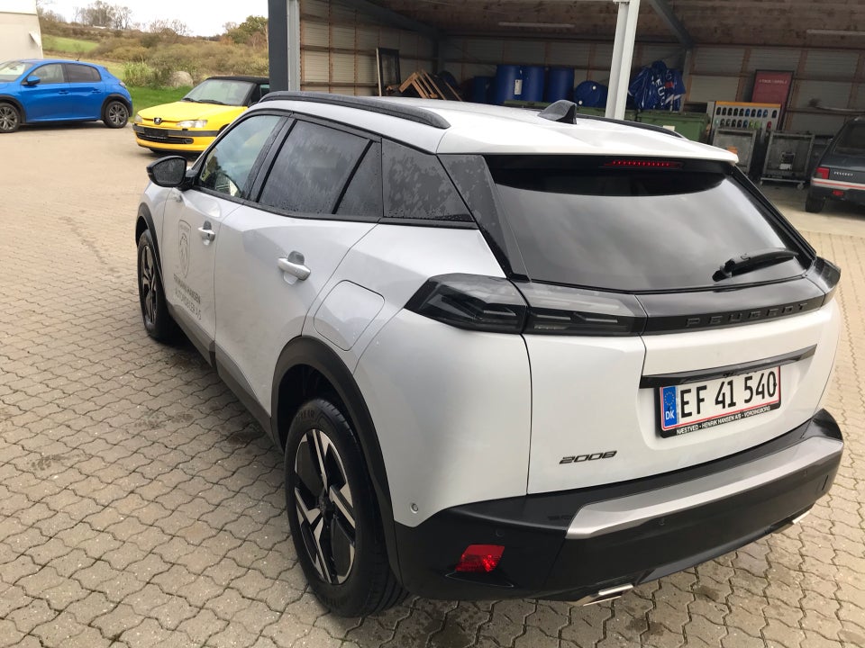 Peugeot 2008 1,2 PureTech 130 Allure EAT8 5d