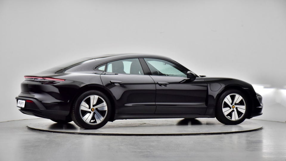 Porsche Taycan 4d