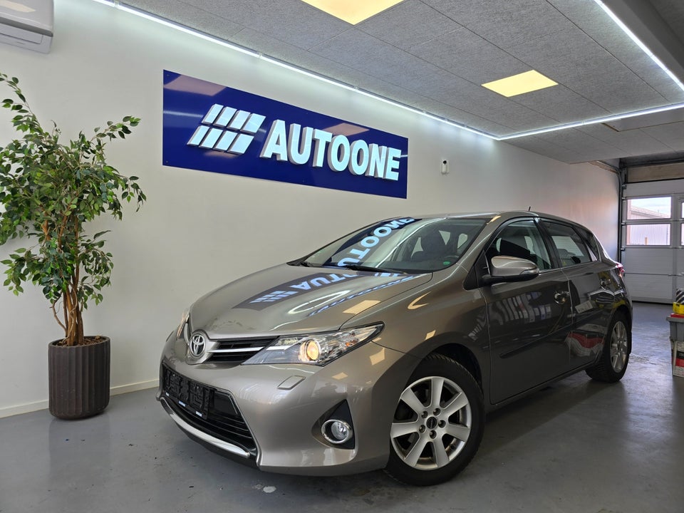 Toyota Auris 1,6 T2 MDS 5d