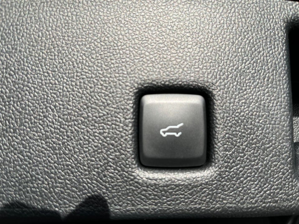 Ford Kuga 2,5 PHEV ST-Line X CVT 5d