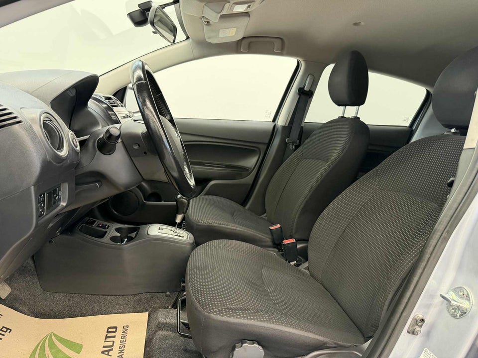 Mitsubishi Space Star 1,2 Intense CVT 5d