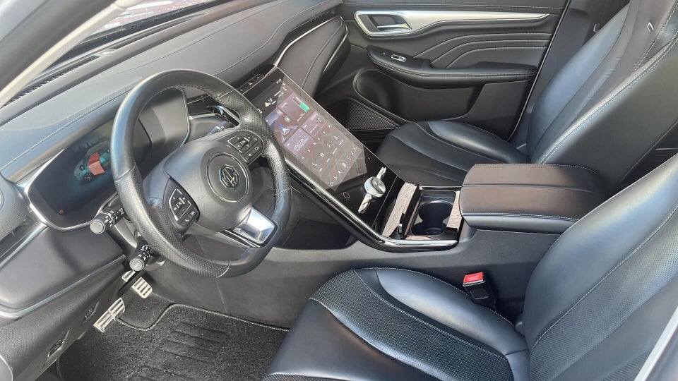 MG Marvel R Luxury 5d