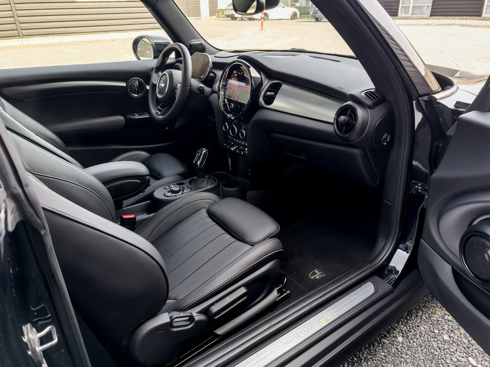 MINI Cooper SE Yours Trim 3d