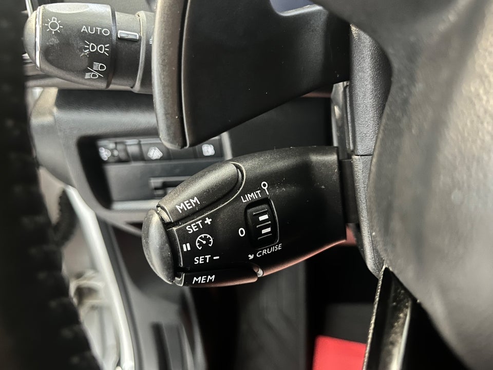 Citroën C5 Aircross 1,6 Hybrid Feel EAT8 5d