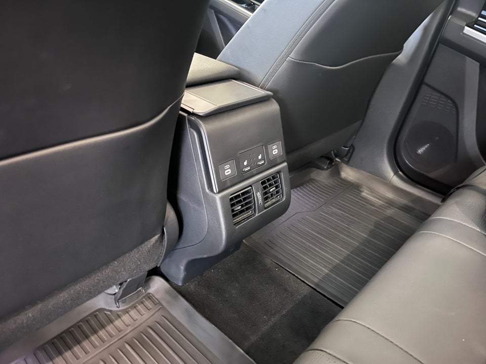 Toyota bZ4X Executive 5d