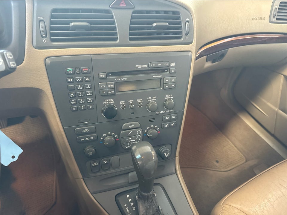 Volvo V70 2,4 T Cross Country aut. AWD 5d