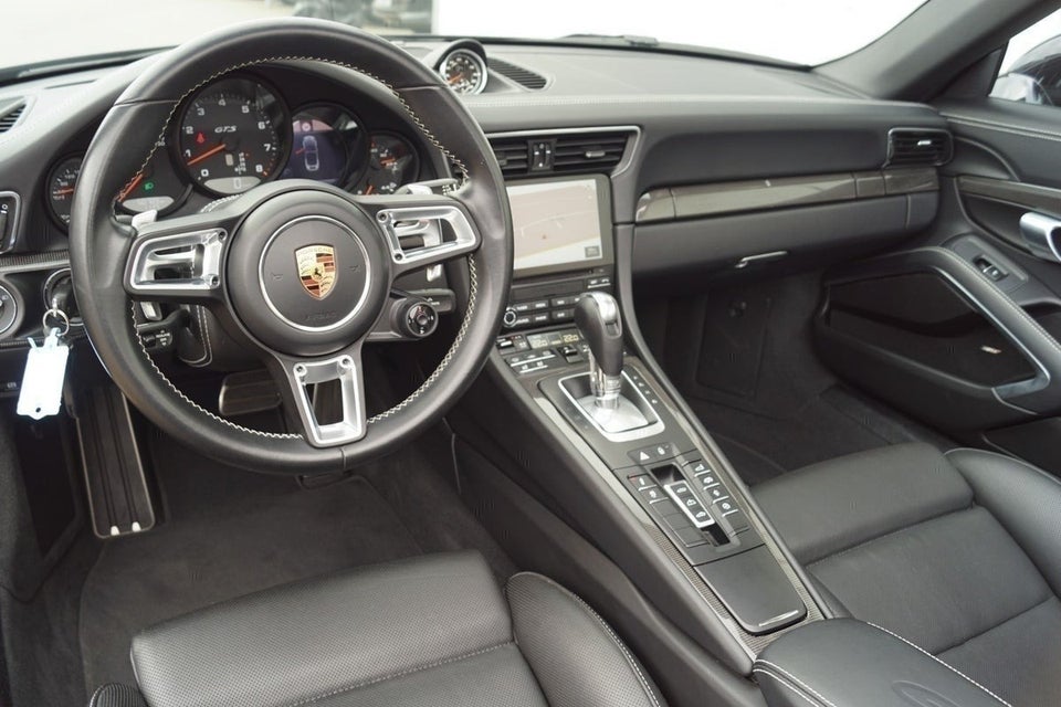 Porsche 911 Carrera 4 GTS 3,0 Cabriolet PDK 2d