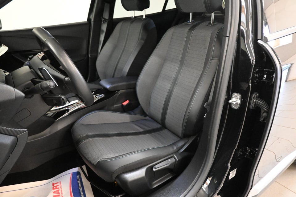 Peugeot 2008 1,2 PureTech 130 Vision Sport EAT8 5d