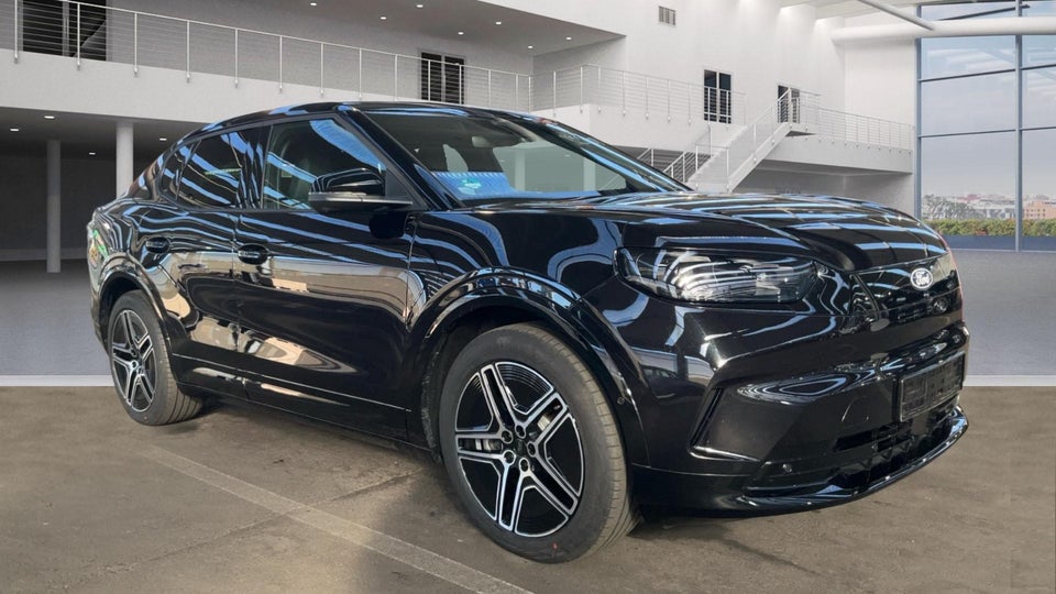 Ford Capri 77 Premium Extended Range 5d