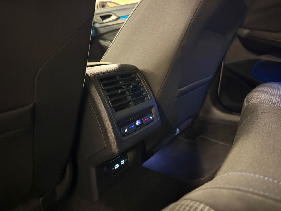 VW Golf VIII 1,4 GTE DSG 5d