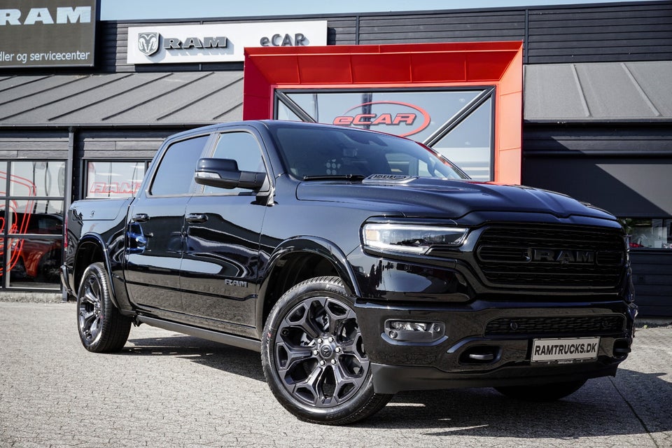 Dodge RAM 1500 5,7 V8 Hemi Limited Night aut. 4d