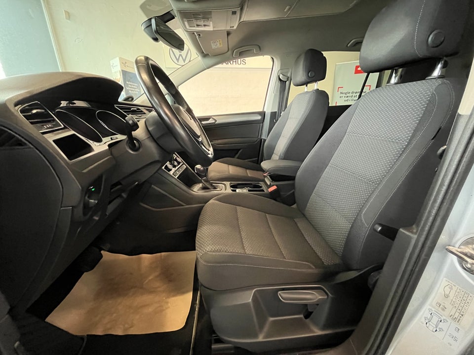 VW Touran 1,6 TDi 115 Comfortline DSG 7prs 5d