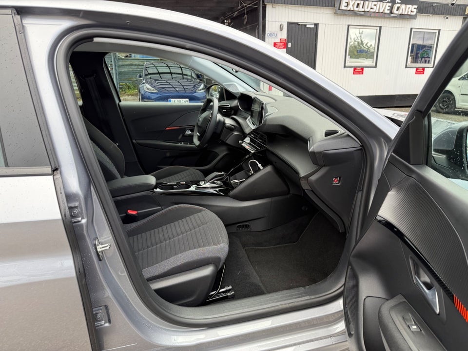 Peugeot e-208 50 Allure 5d