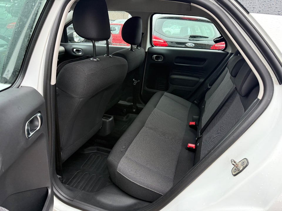 Citroën C4 Cactus 1,6 BlueHDi 100 Challenge 5d