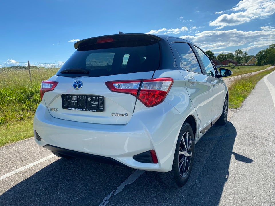 Toyota Yaris 1,5 Hybrid H3 Premium e-CVT 5d