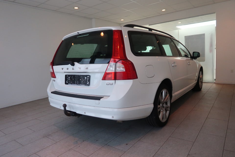 Volvo V70 2,0 D3 163 Momentum aut. 5d