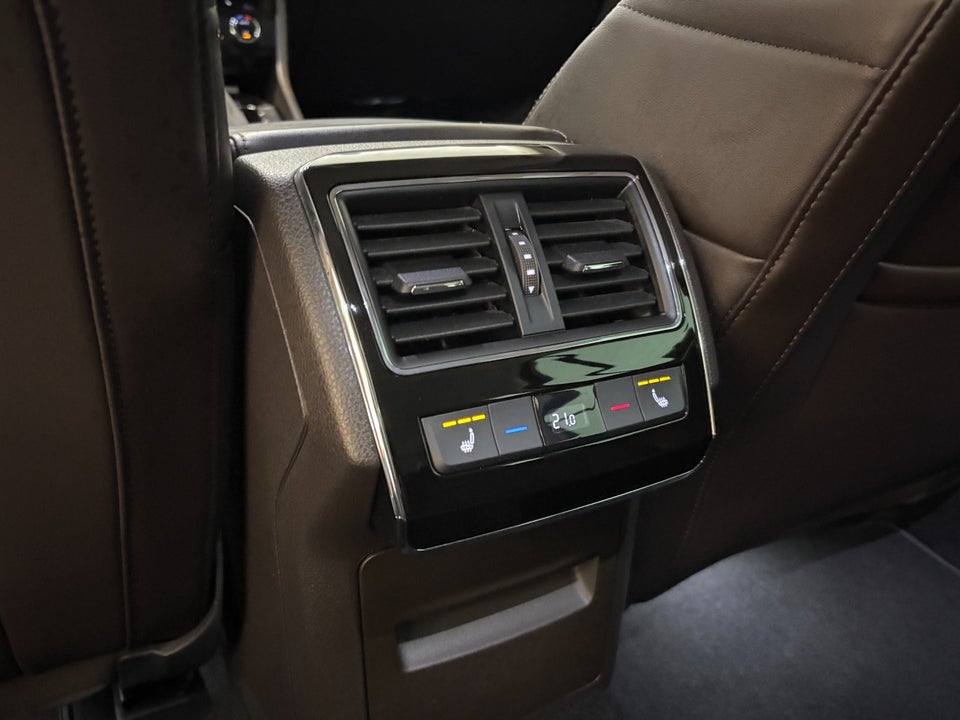 Skoda Superb 1,4 TSi iV Laurin & Klement Combi DSG 5d