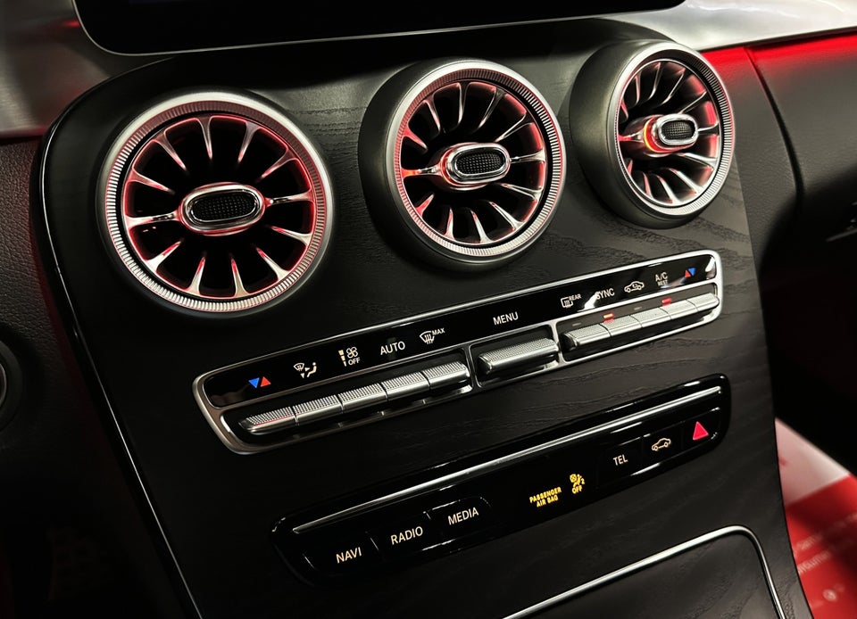 Mercedes C220 d 2,0 AMG Line aut. 4d