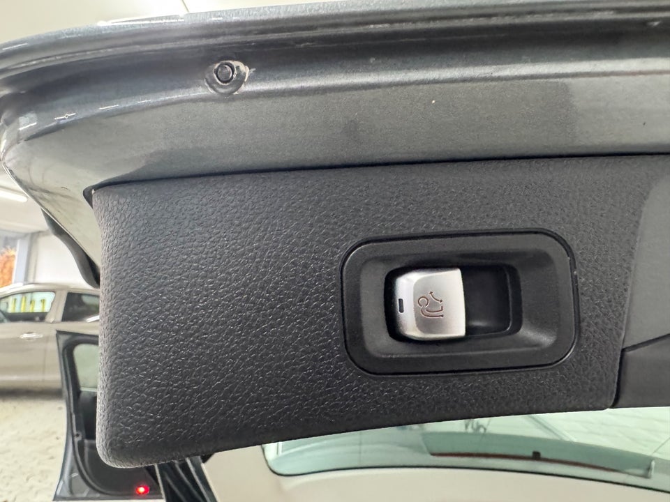 Mercedes C220 d 2,2 AMG Line stc. aut. 5d