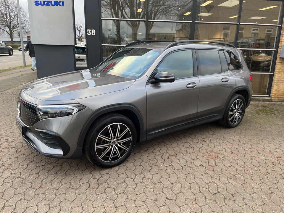 Mercedes EQB300 AMG Line 4Matic 5d