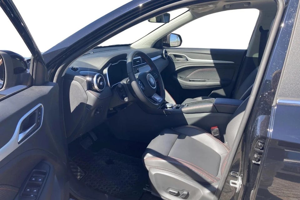 MG ZS 50 Luxury 5d
