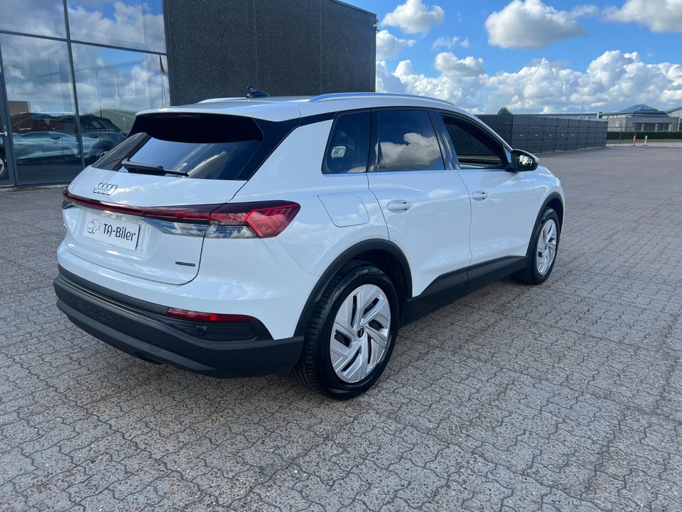 Audi Q4 e-tron 45 Progress quattro 5d