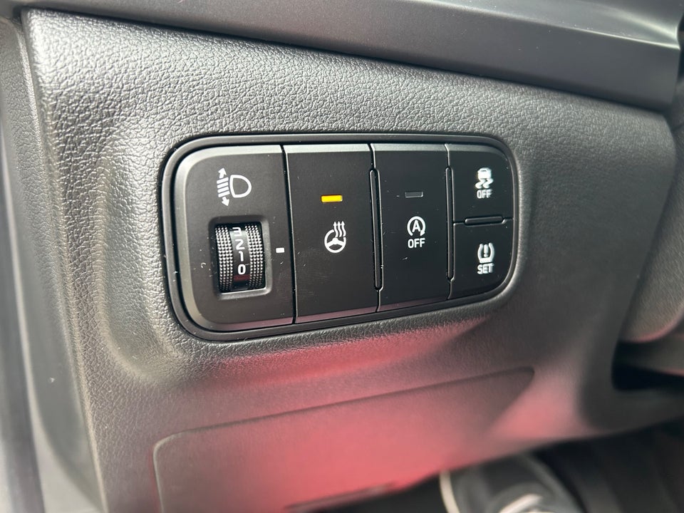 Hyundai i20 1,0 T-GDi Essential DCT 5d