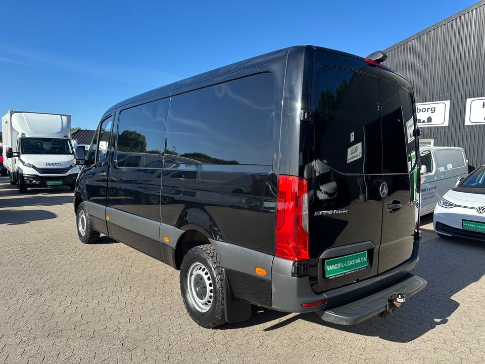 Mercedes Sprinter 317 2,0 CDi A1 Kassevogn aut. RWD