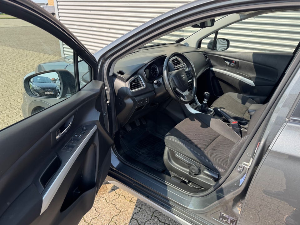 Suzuki S-Cross 1,4 mHybrid Exclusive 5d