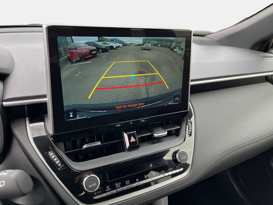 Toyota Corolla Cross 1,8 Hybrid Style CVT 5d