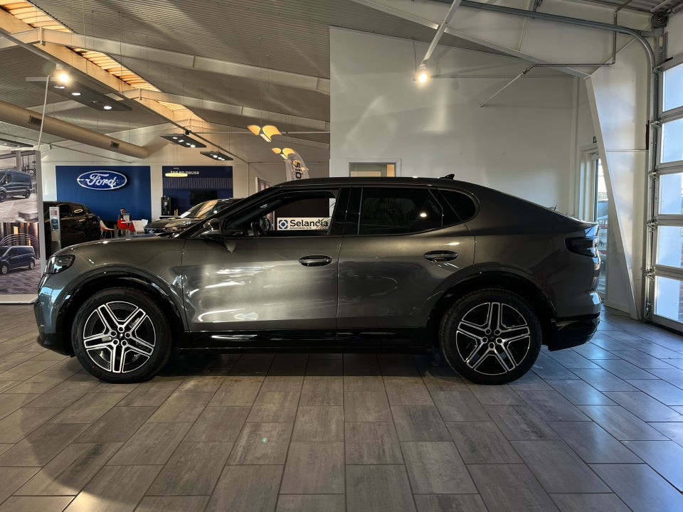 Ford Capri 77 Premium Extended Range 5d