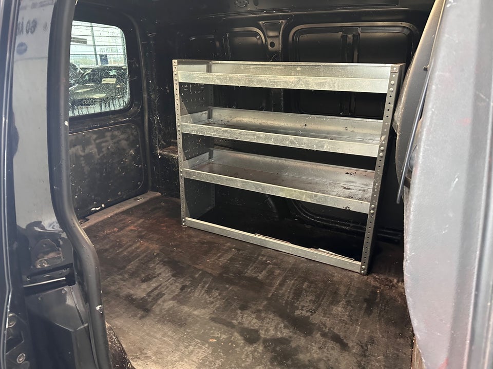 VW Caddy 1,6 TDi 102 Basis BMT Van 5d