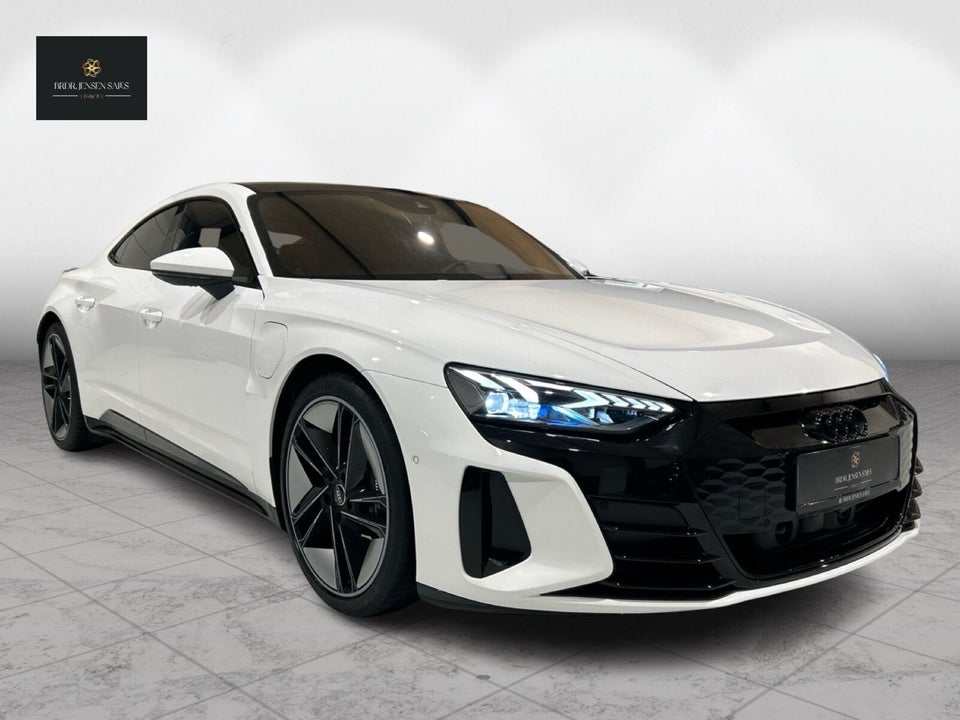 Audi e-tron GT quattro 4d