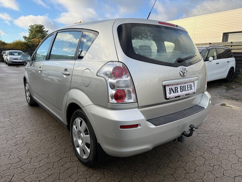 Toyota Corolla Verso 1,6 VVT-i Terra 5d