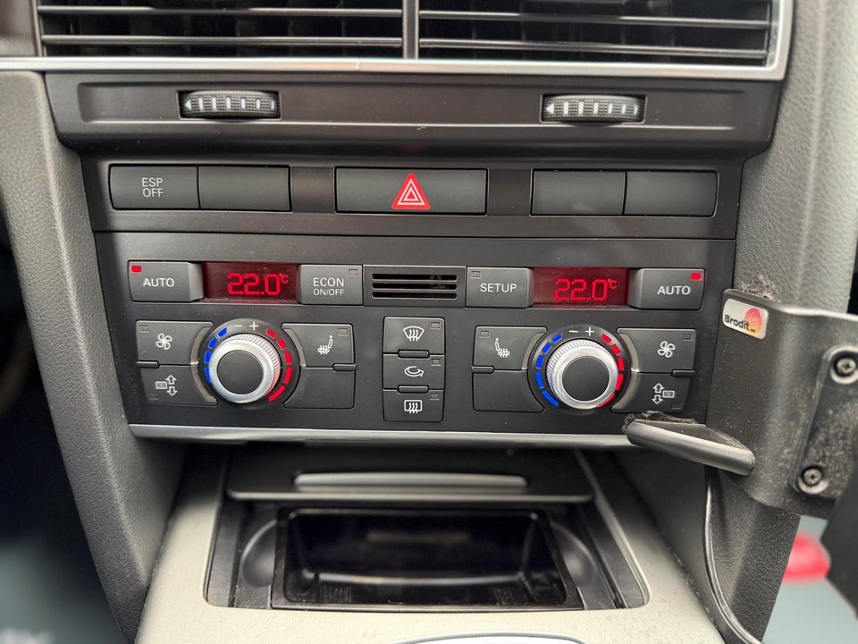 Audi A6 2,4 V6 Avant Multitr. 5d