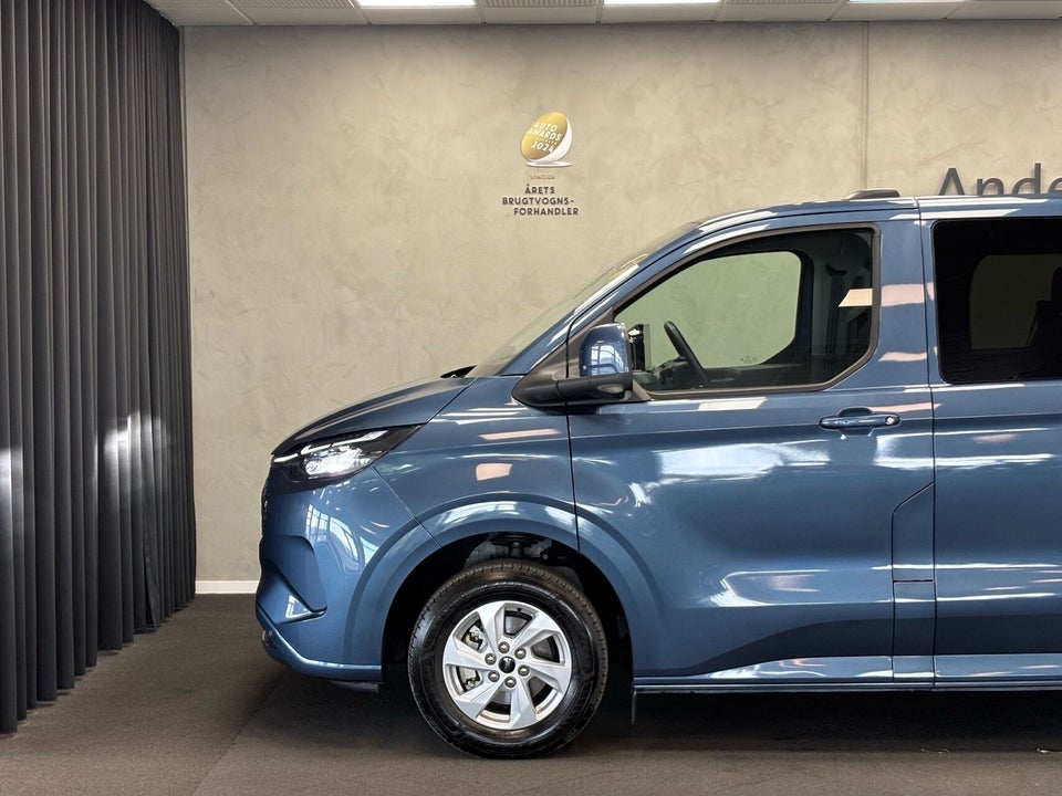 Ford E-Transit Custom Kombi 320 L1 64 Limited