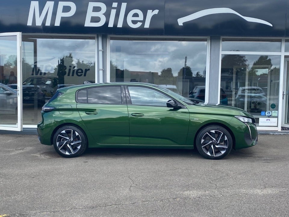 Peugeot 308 1,6 Hybrid First Selection EAT8 5d