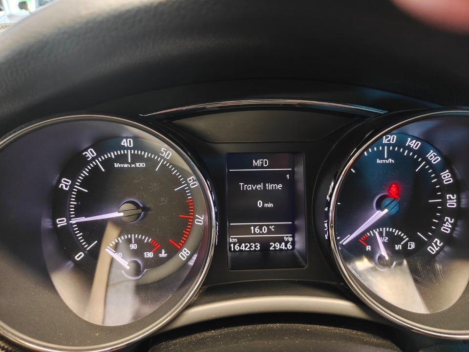 Skoda Superb 1,8 TSi 160 Elegance Combi 5d