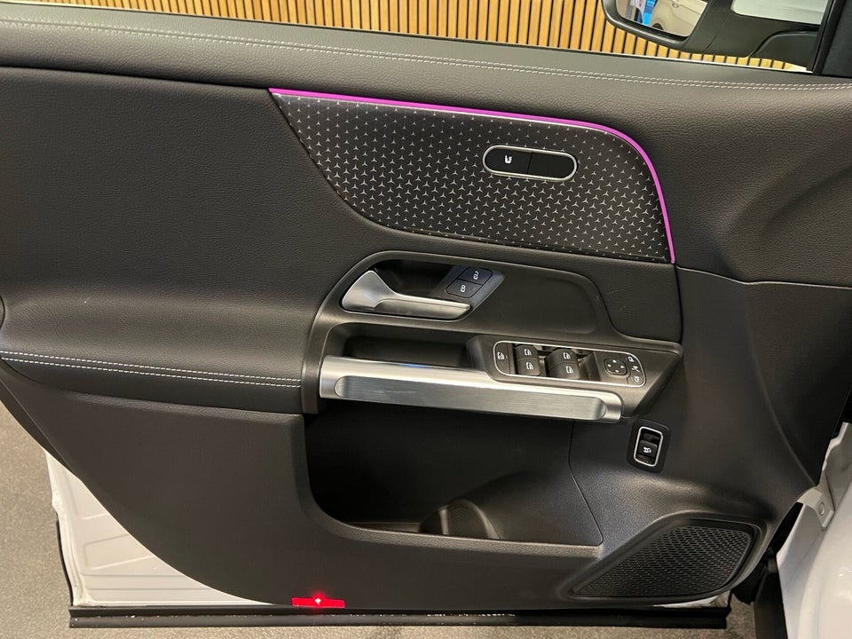 Mercedes EQB250+ Progressive 7prs 5d