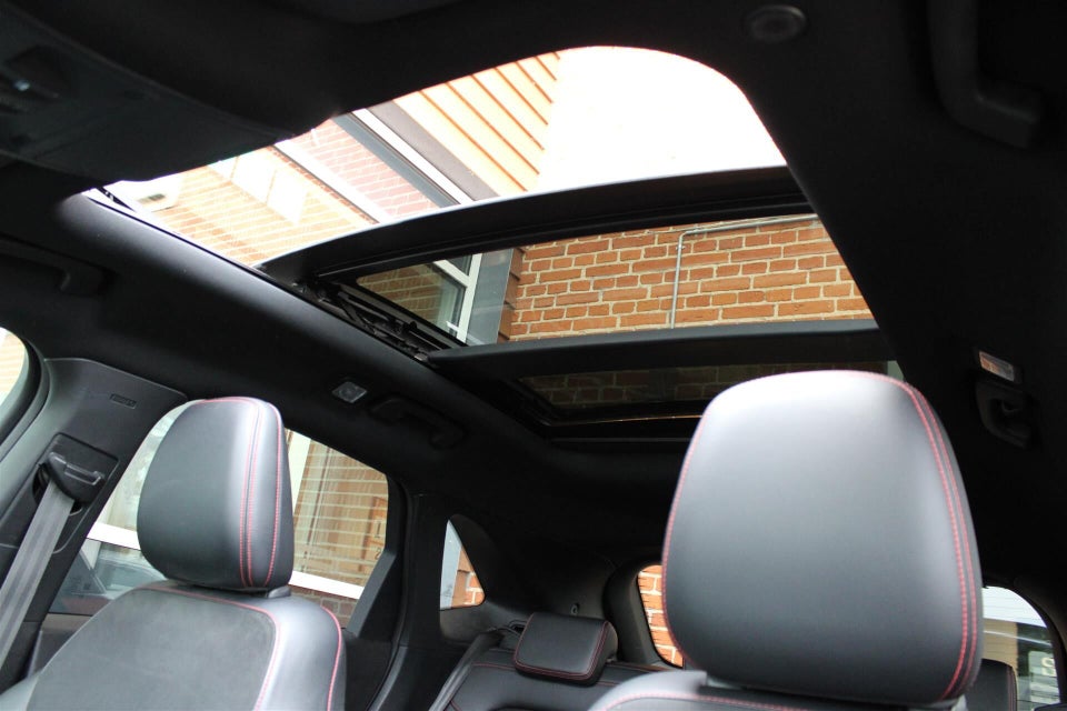 Ford Kuga 2,5 PHEV ST-Line X CVT 5d