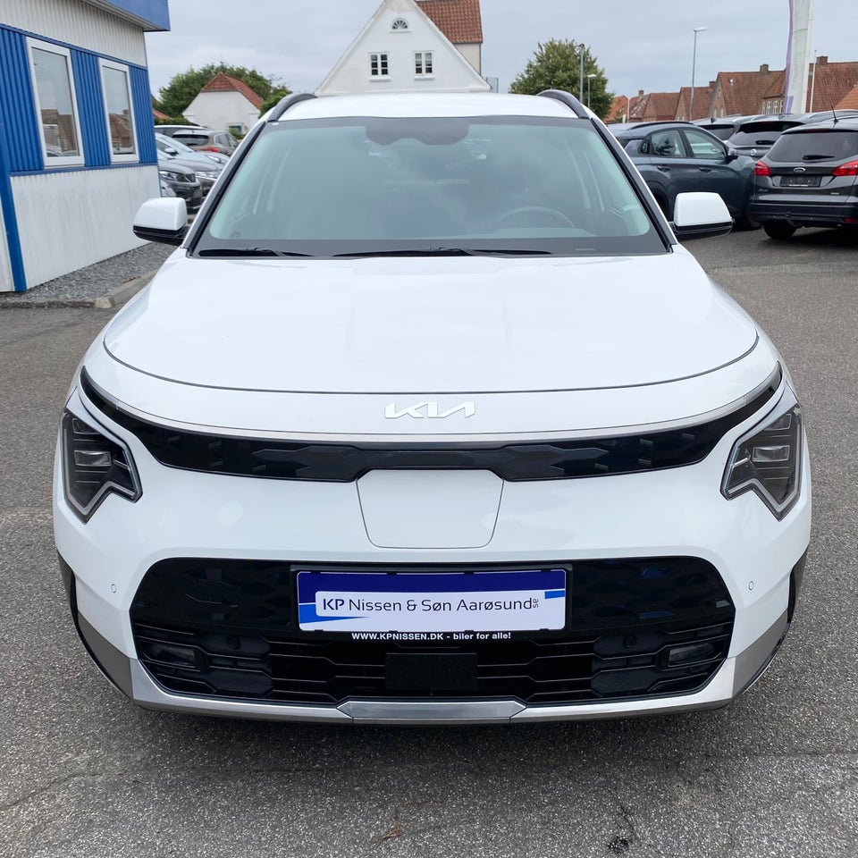 Kia Niro 64 EV Upgrade 5d