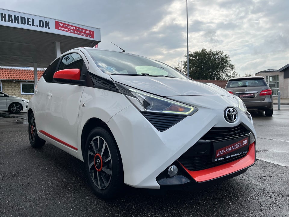 Toyota Aygo 1,0 VVT-i x-sky 5d